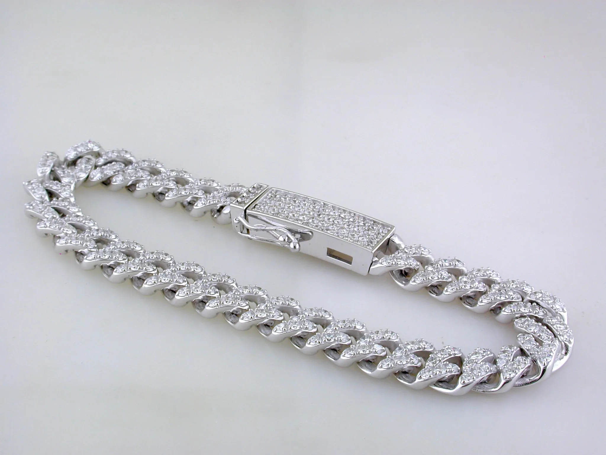 14k White Gold Curb Chain Pave Diamond Bracelet 7