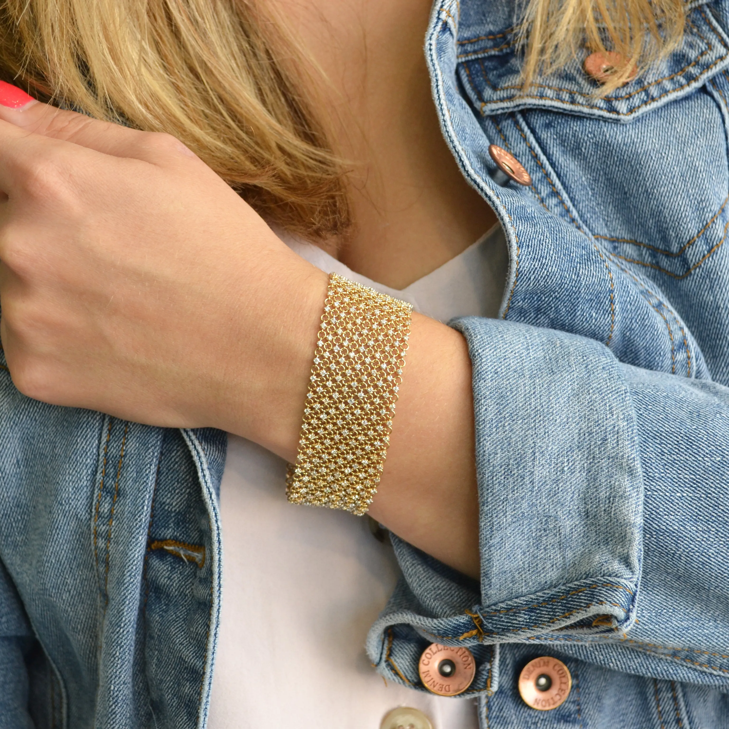 AFJ Diamond Collection - Mesh Bracelet with Diamonds, Yellow Gold