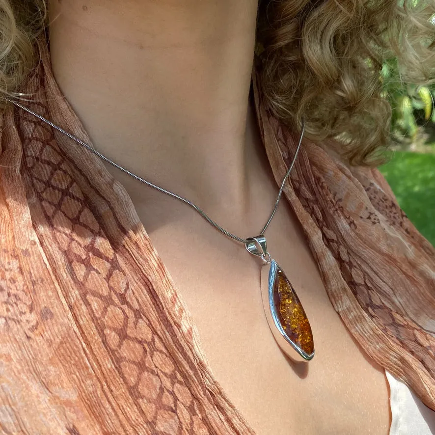 Amber Pendant - Contour