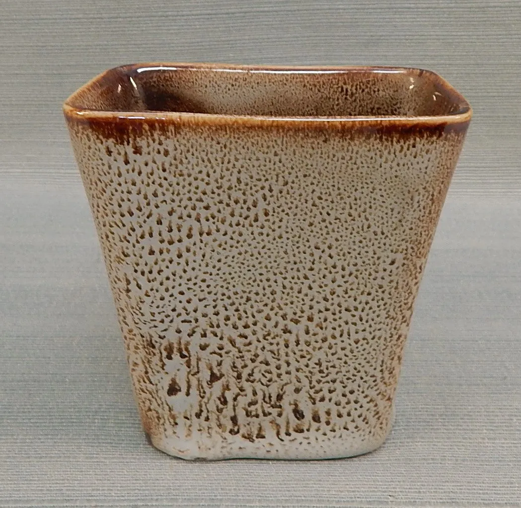 Ballard Pottery Vermont Pillow Vase