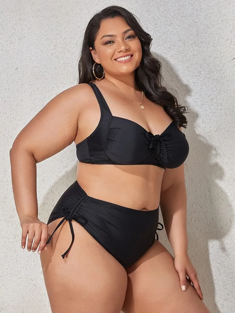 Biquini plus size con lazadas fruncidas