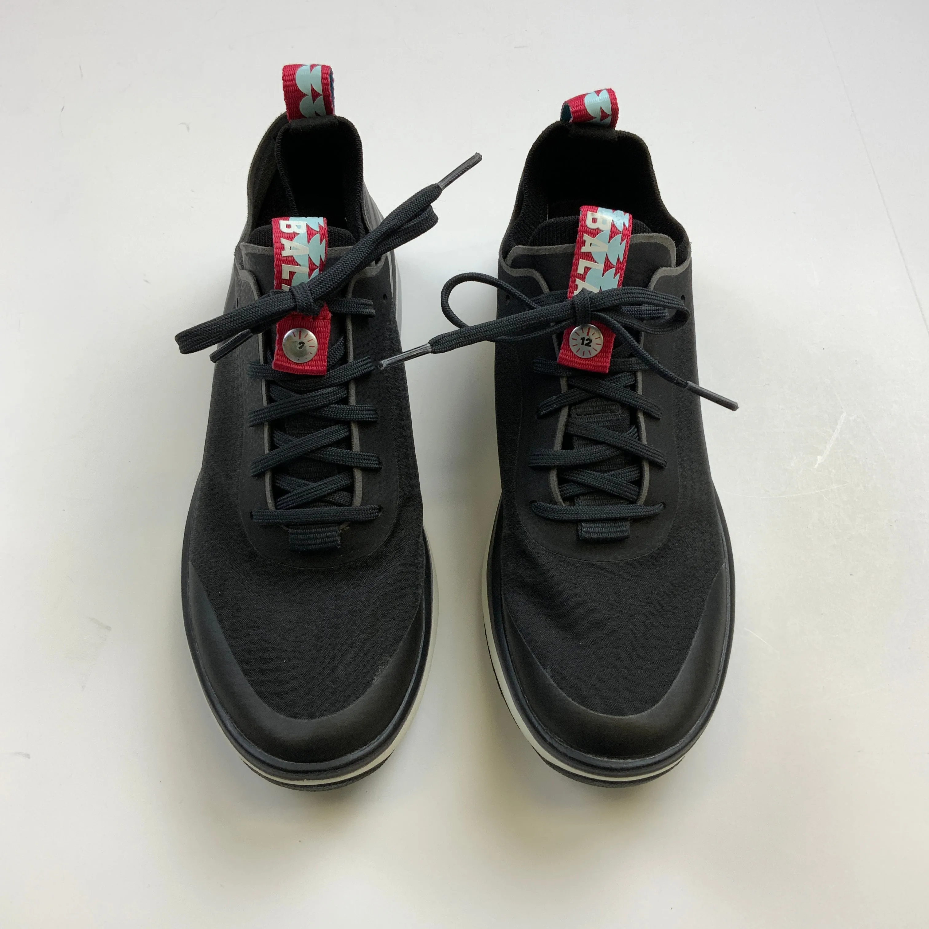 Black Shoes Athletic Clothes Mentor, Size 8.5