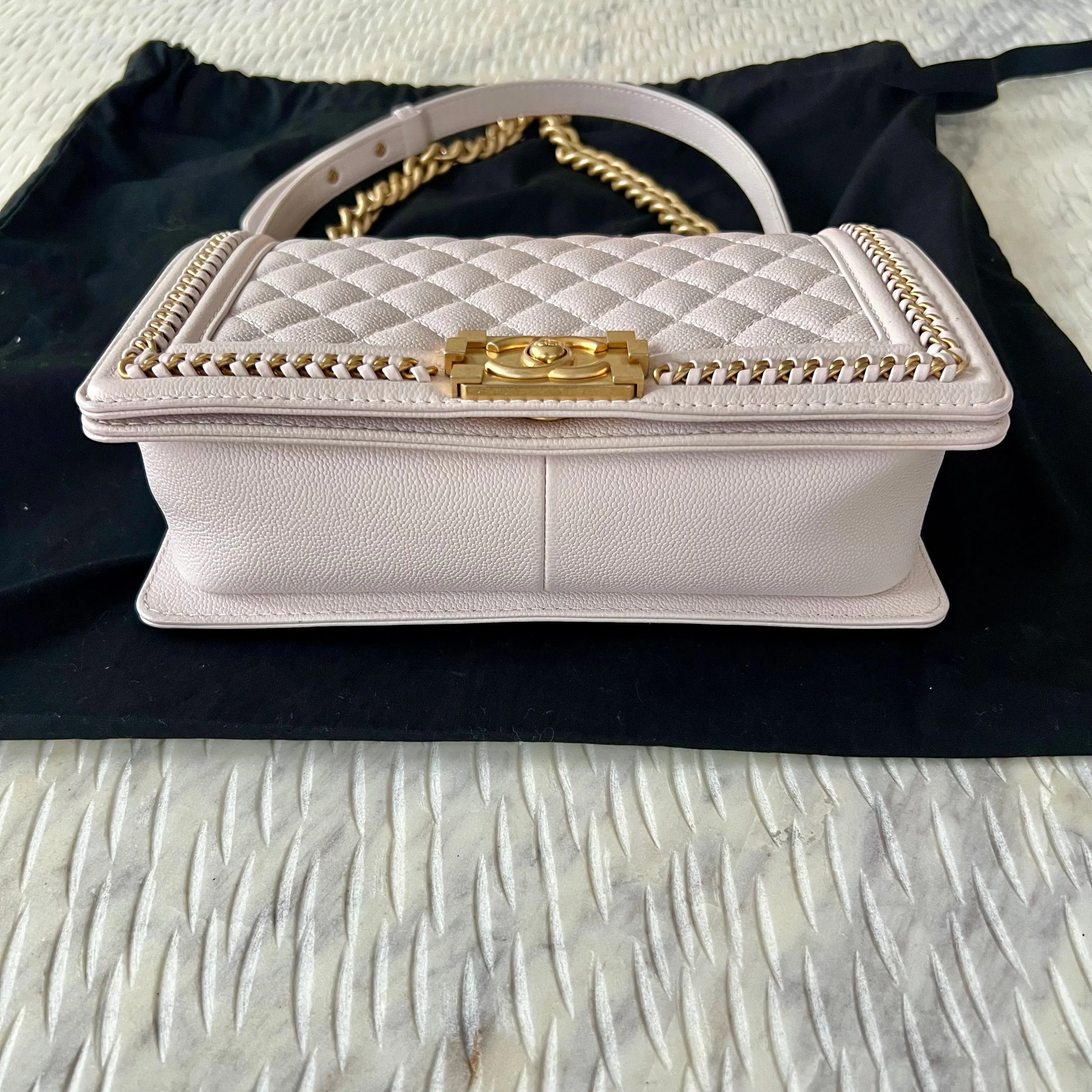 CHANEL Caviar Quilted Chain Around Medium Boy Flap Light purple