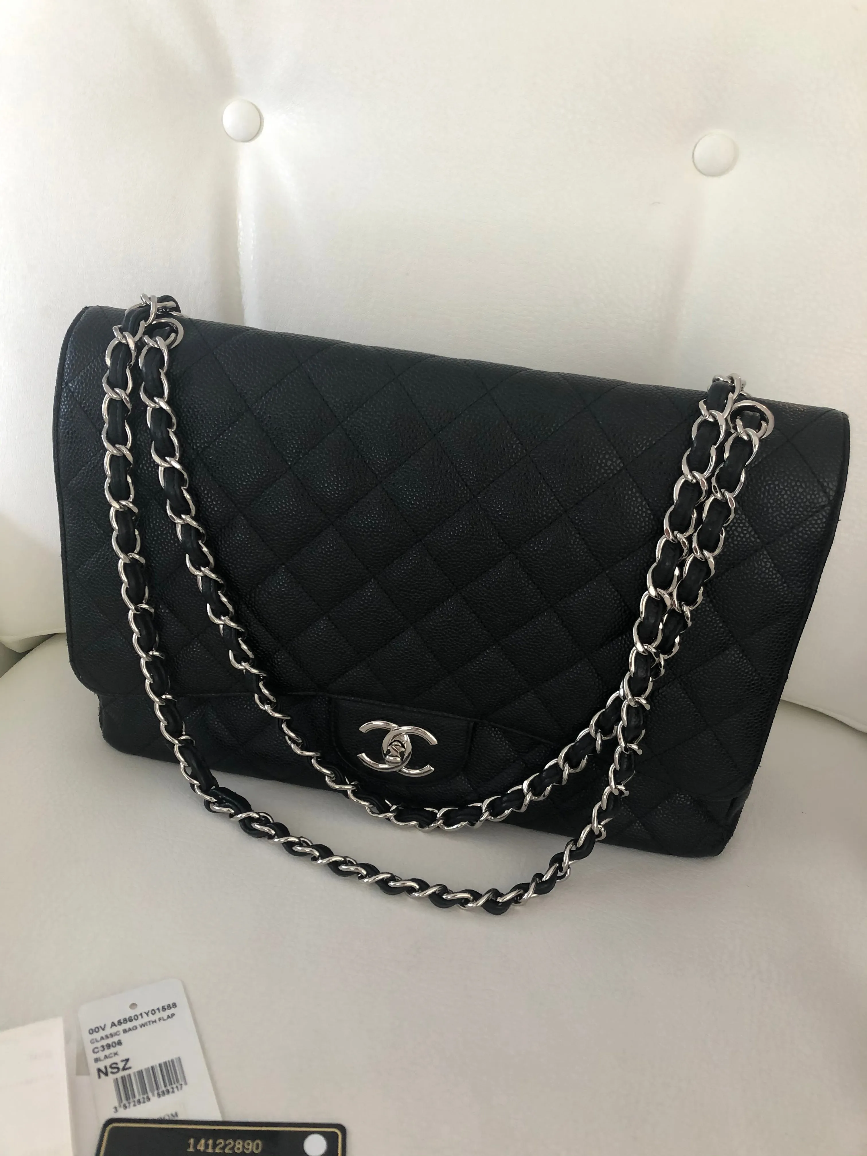 Chanel classic flap.maxi