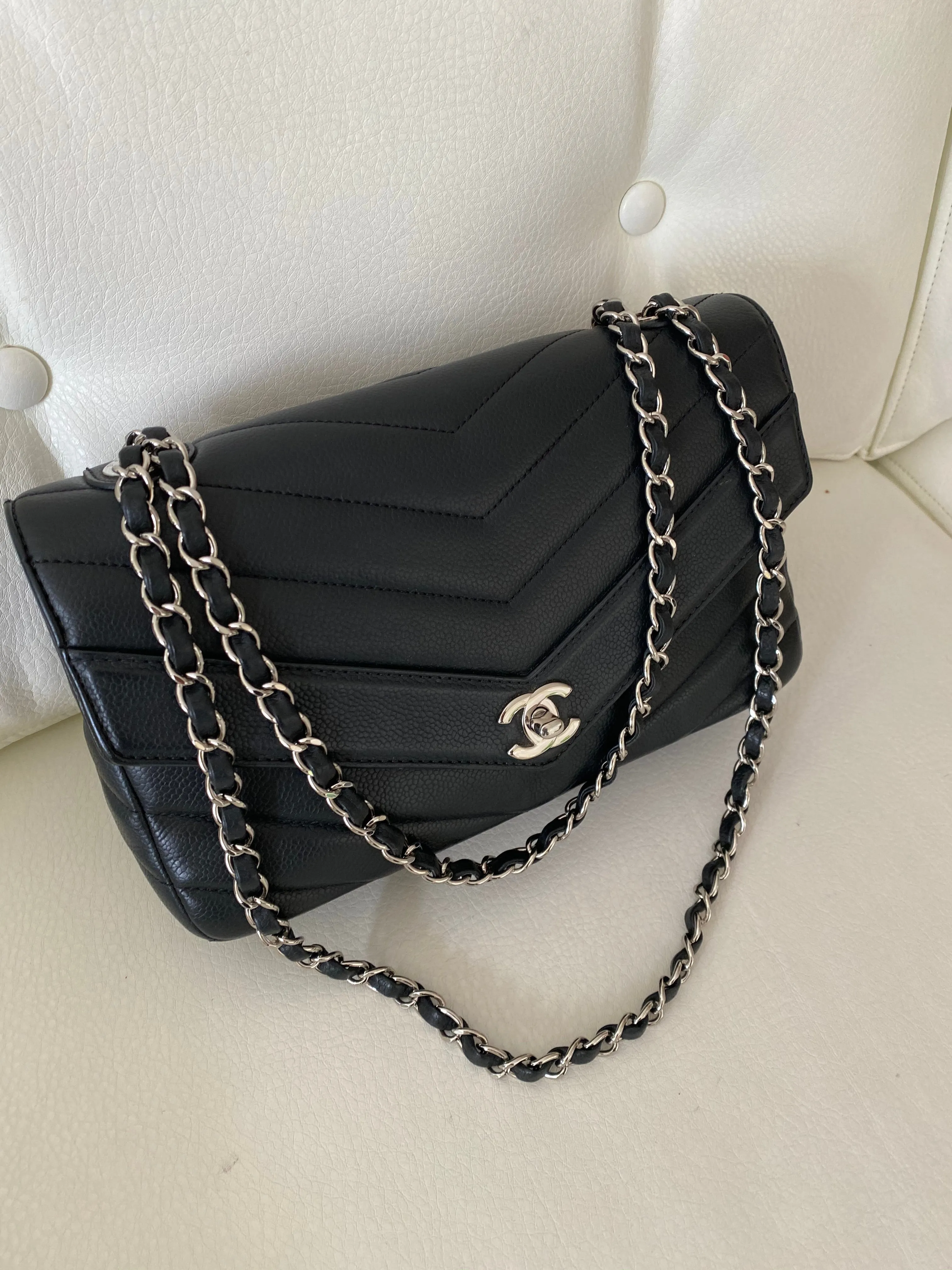 Chanel medium flap