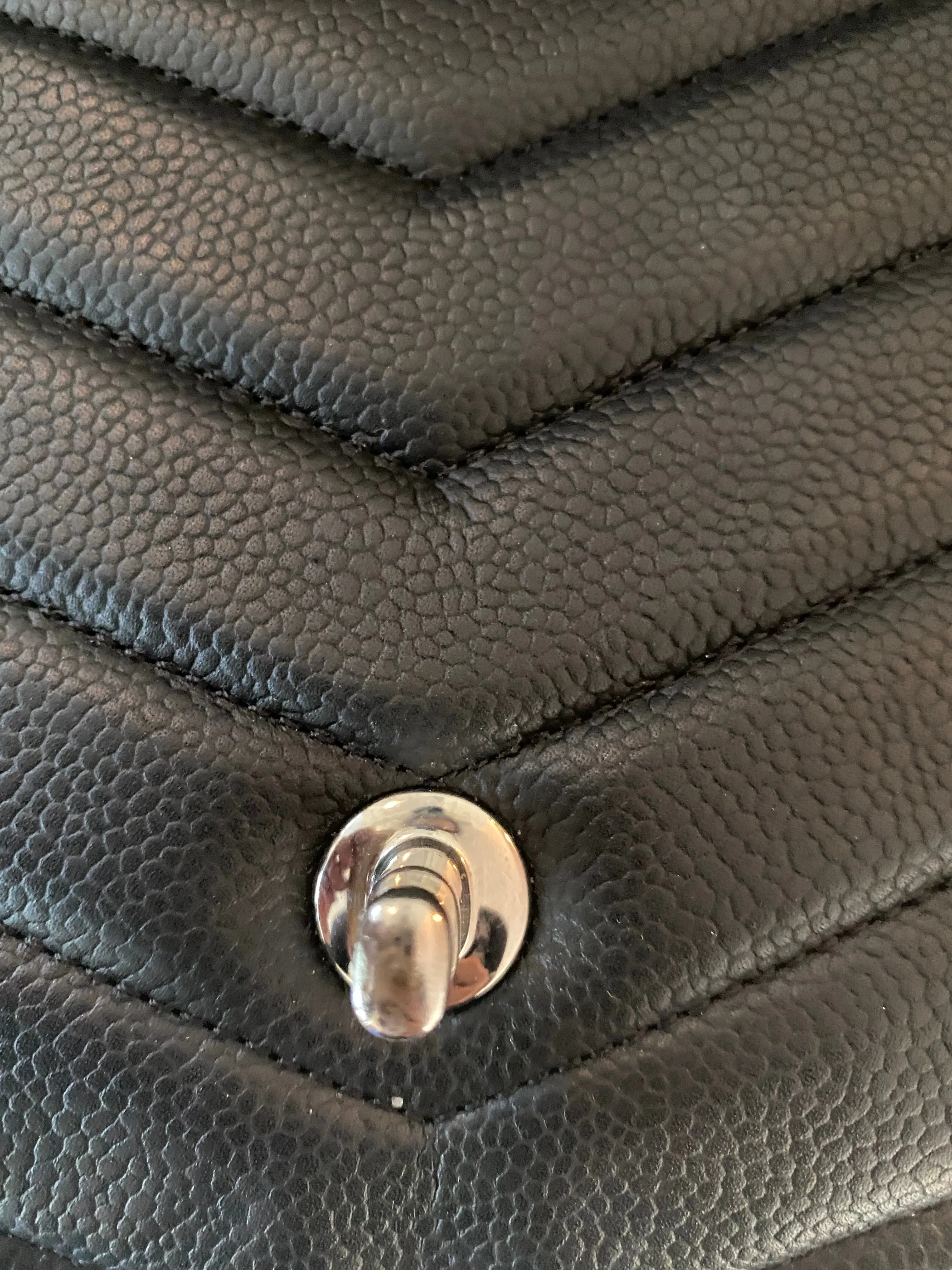 Chanel medium flap