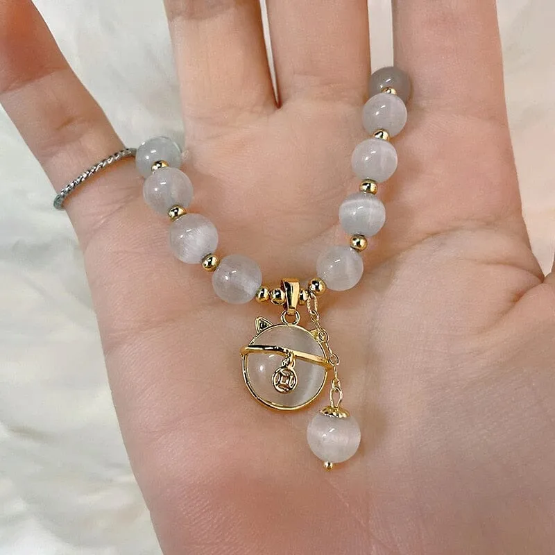 Elegant Opal Coin Cat Pendant Charm Bracelet