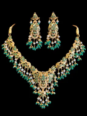 FARISA gold plated silver necklace set in emerald