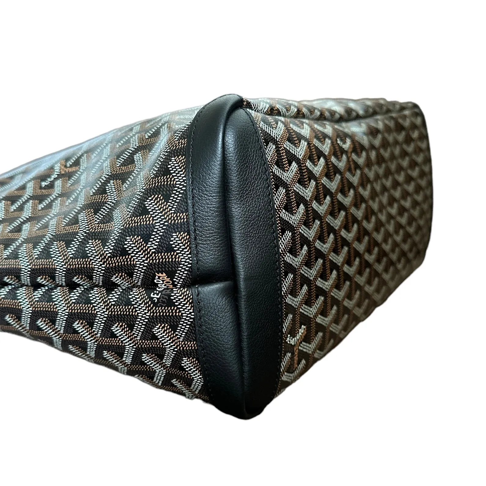 Goyard Artois MM - Black (NWT)