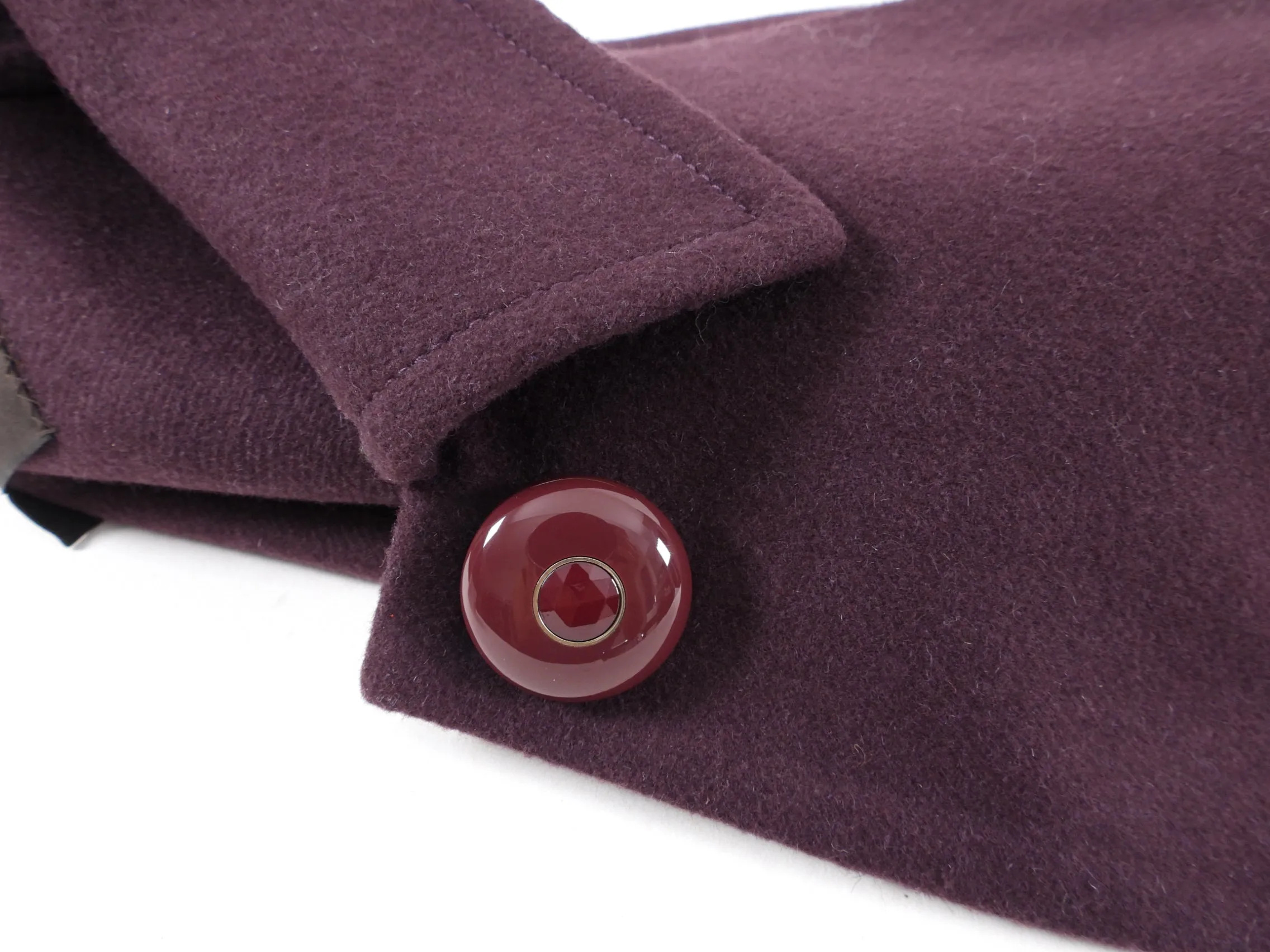 Louis Vuitton Plum Wool Cape - FR38 (S / 4 / 6)