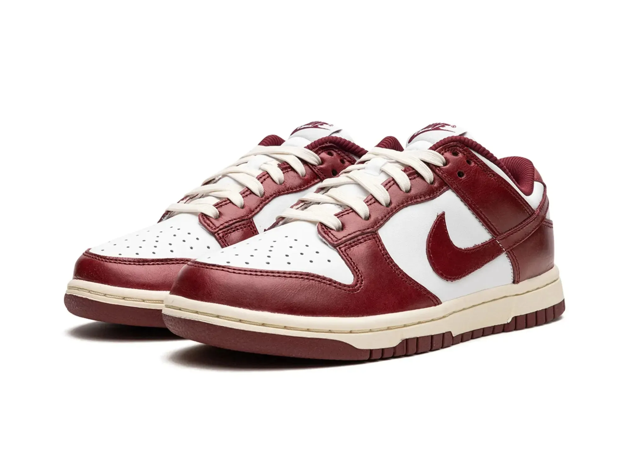 Nike Dunk Low PRM Vintage "Team Red"