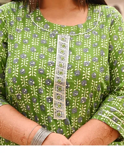 Plus Size Green Handblock Kurti