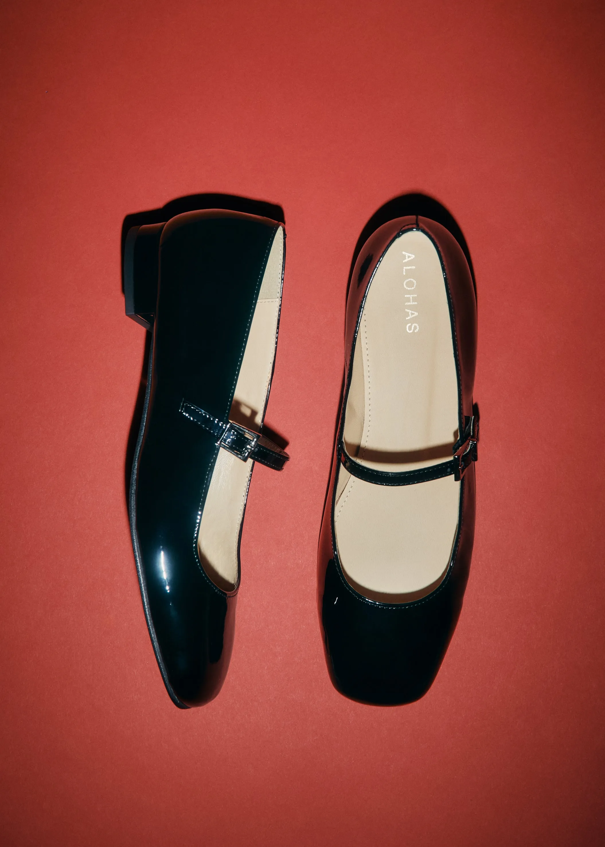 Por Do Sol Onix Black Leather Ballet Flats