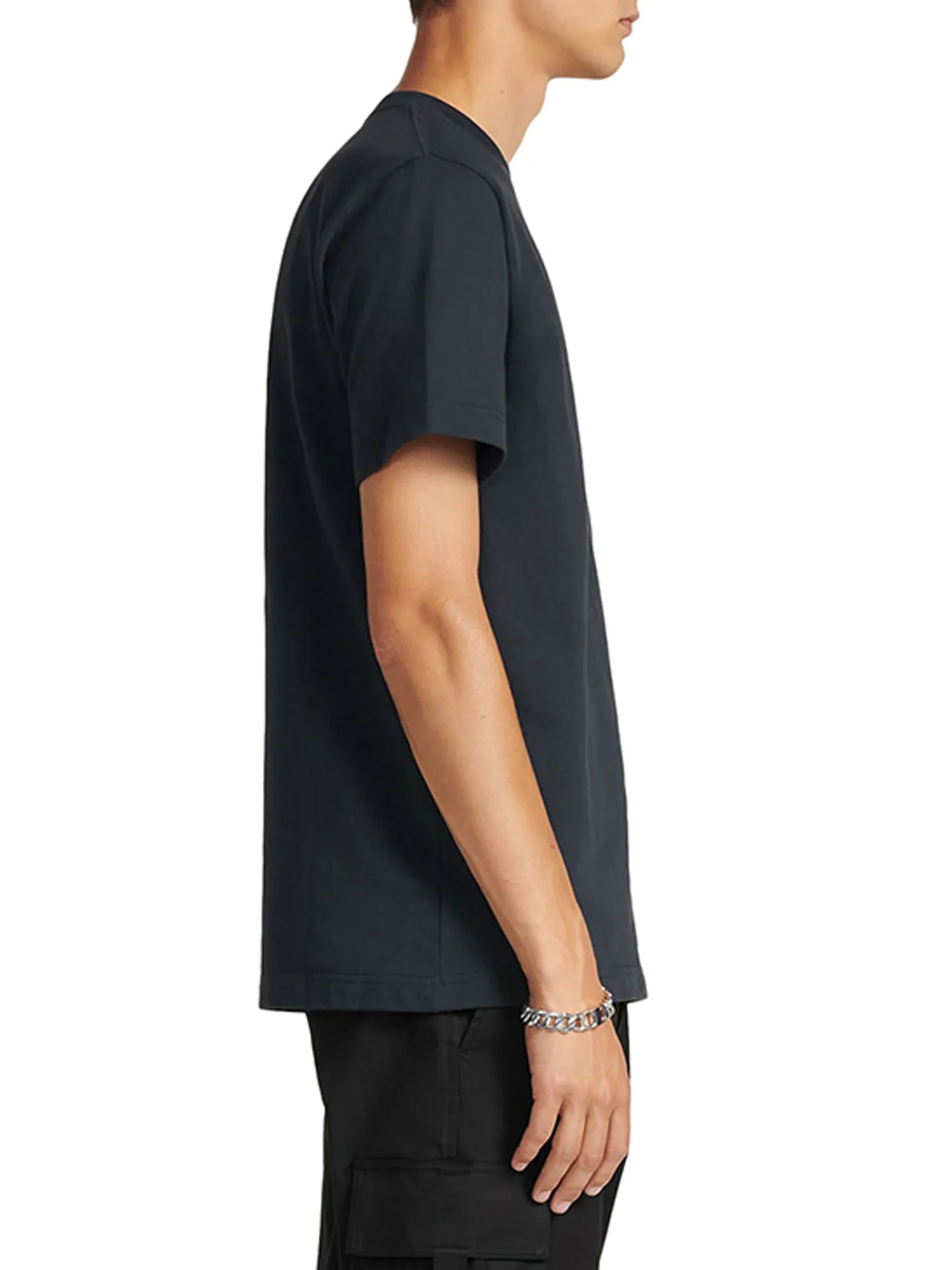 T-SHIRT WITH COMFORTABLE FIT