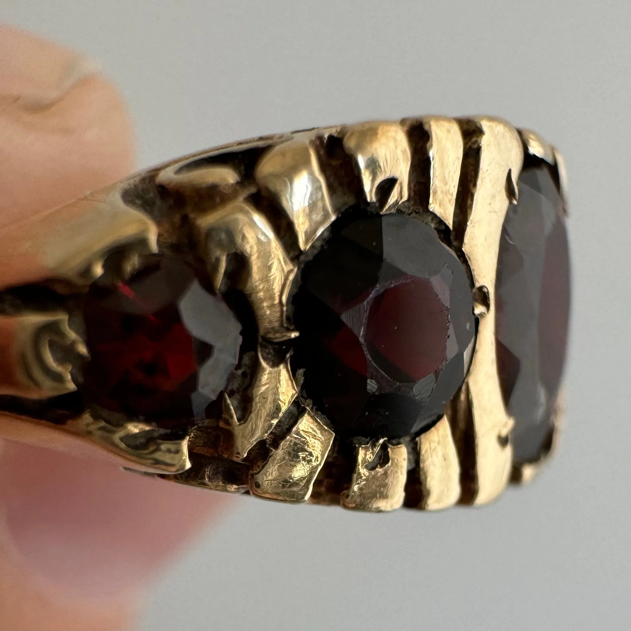 V I N T A G E // five stone boat / 9k and garnet glass five stone victorian style ring / size 6.25